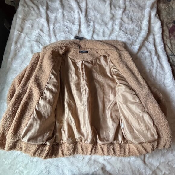 ZAFUL Tan Teddy Soft Fleece Jacket Ladies Size Small NWT - Picture 4 of 12